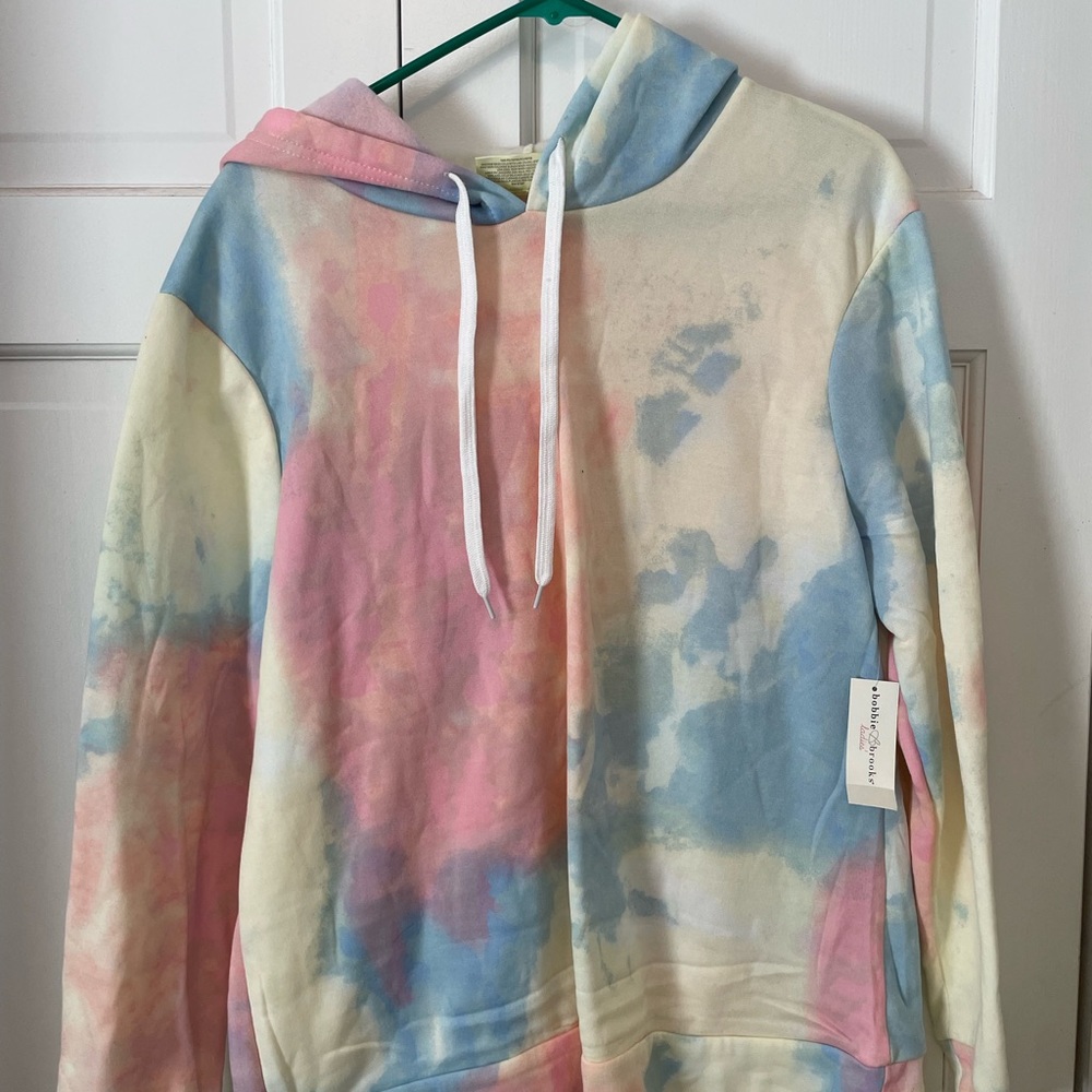 Women’s tie-dyed hoodie